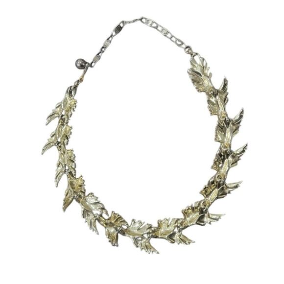 Lisner Floral Leaf Choker Adjustable Necklace 12-15" Gold Tone Vintage Marked - Picture 7 of 8